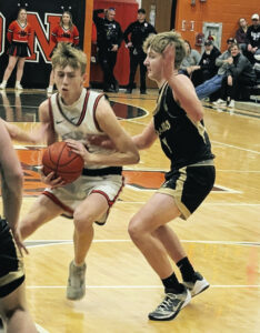 Wildcat cagers secure win over Raiders in home contest