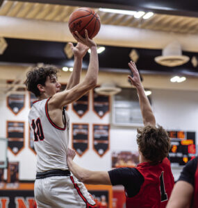 Wildcats find early succes, roll to victory over visiting Warriors