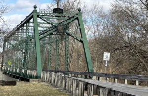 Closure pushes trucks onto historic bridge